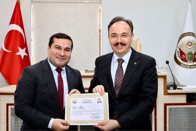 Başarılı Kaymakam’a Vali’den takdir