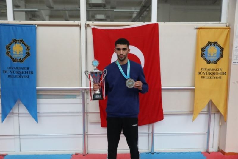 Sokakta antrenmandan Avrupa Şampiyonluğuna...