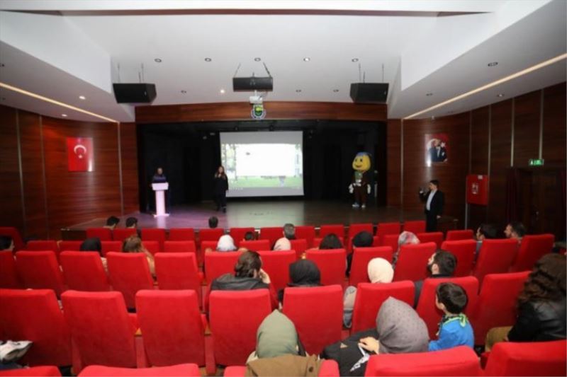 temizlik hareketi için eğiticilere eğitim