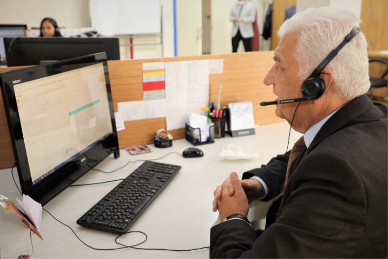  4 milyon 304 bin 74 çağrıyı yanıtladı