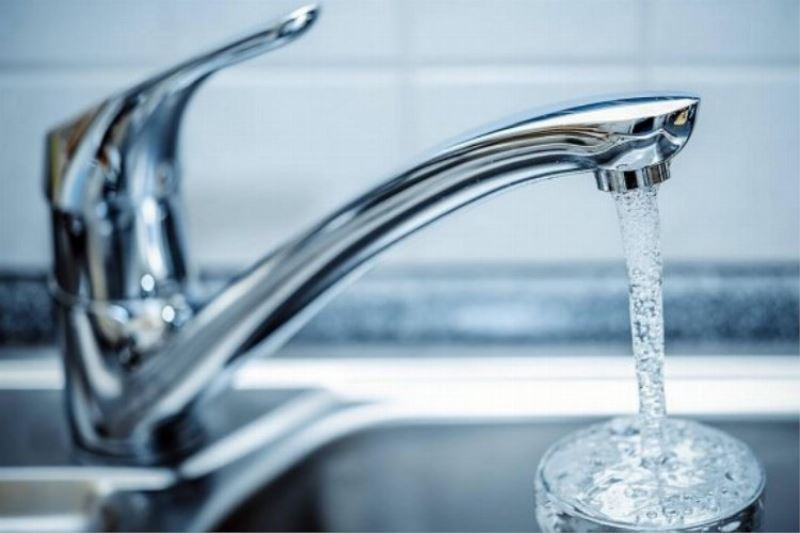 Suya indirim yarışı vatandaşa yarıyor...