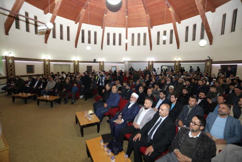 “Beklenen Gençlik” Semineri Düzenlendi