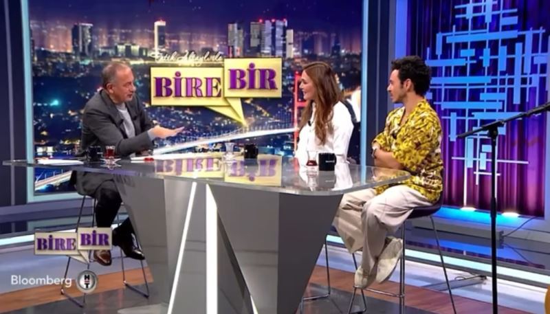 ÖZGE BORAK, LEYLA HANIM’I ANLATTI