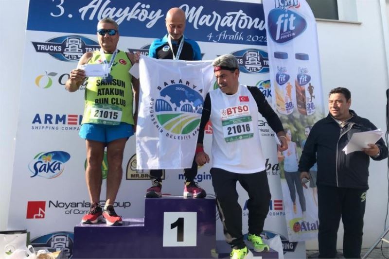 60 Yaş Üstü Atletten Altın Madalya