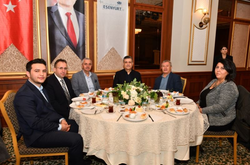  ESENYURT’U HAK ETTİĞİ SEVİYEYE GETiRECEGiZ