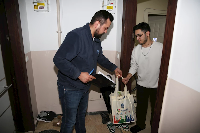 Eyüpsultan Belediyesi üniversite öğrencilerinin yanında