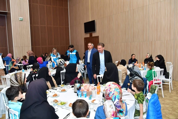 Camiler ve Din Görevlileri Haftası yemekle kutlandı