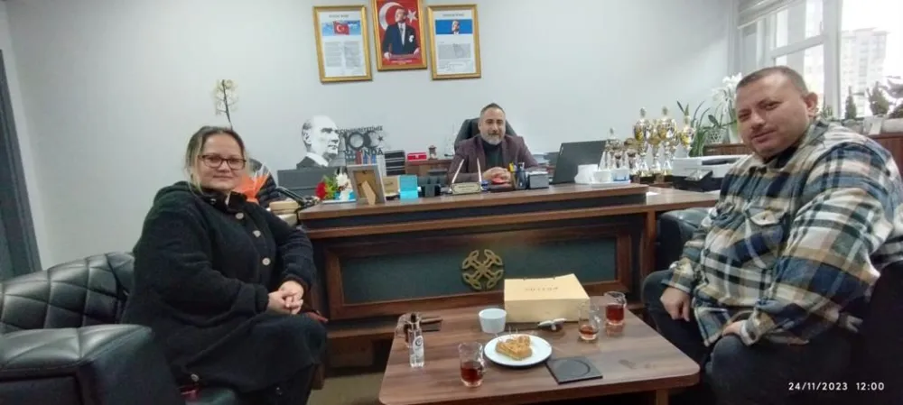 AK PARTİ TEŞKİLATI,  24 KASIM ÖĞRETMENLER GÜNÜ’NÜ UNUTMADI