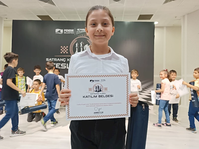 Satrancın inceliklerini öğreniyorlar