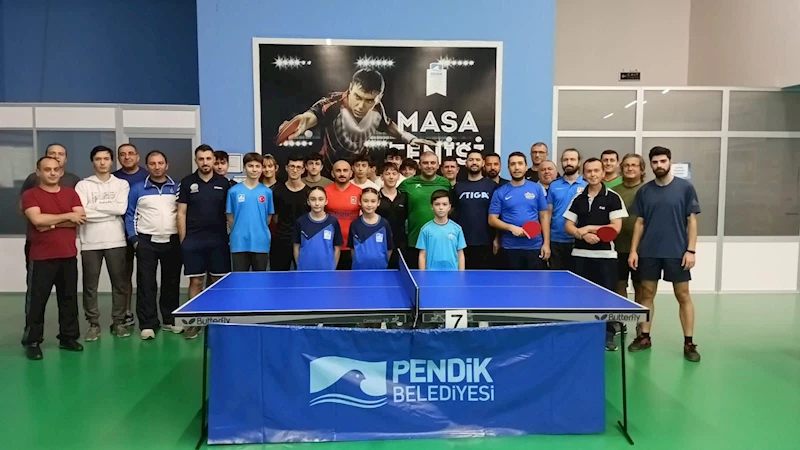 Masa Tenisi Yetişkin Ligi Turnuvası’nda Şampiyonluk İçin Yarışıyorlar