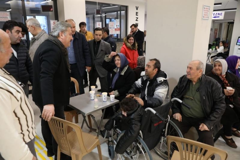 EVLERİNE GİREMEYEN VATANDAŞLAR MELİKGAZİ BELEDİYESİ’NİN TESİSLERİNDE MİSAFİR EDİLİYOR