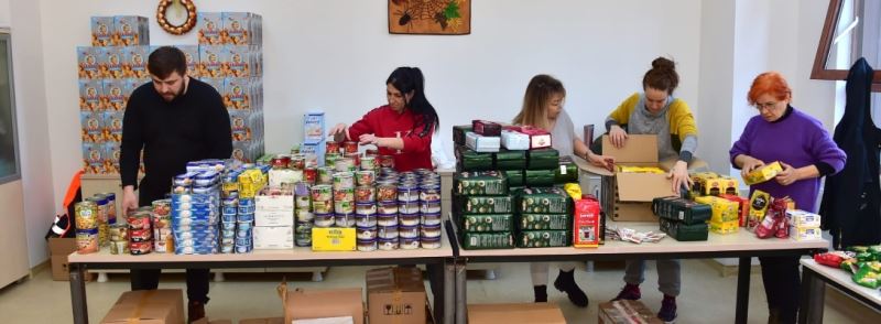 Afet Bölgesinden Gelen Yurttaşlarımız İçin Altın Yıllar Yaşam Merkezinde Butik Market Oluşturuldu