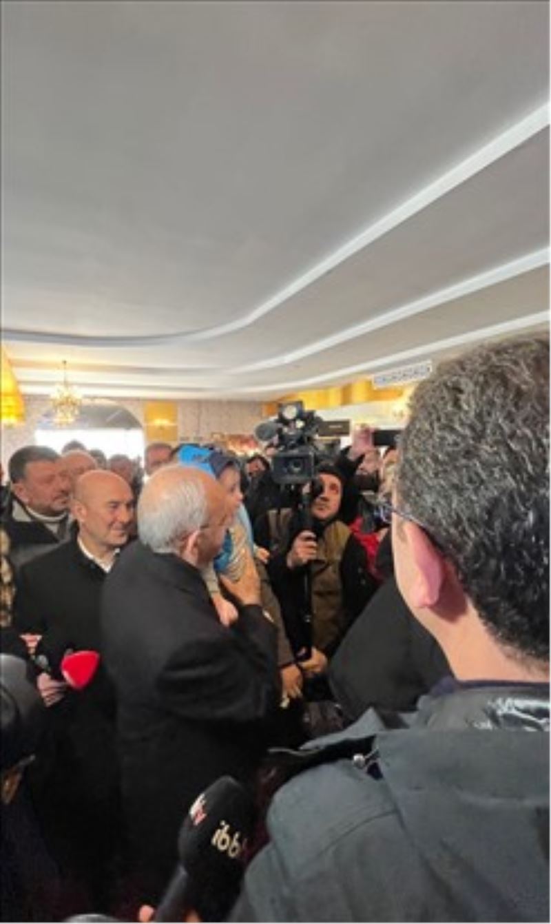 İzmir’den afet bölgesine giden yardımlar her geçen gün büyüyor