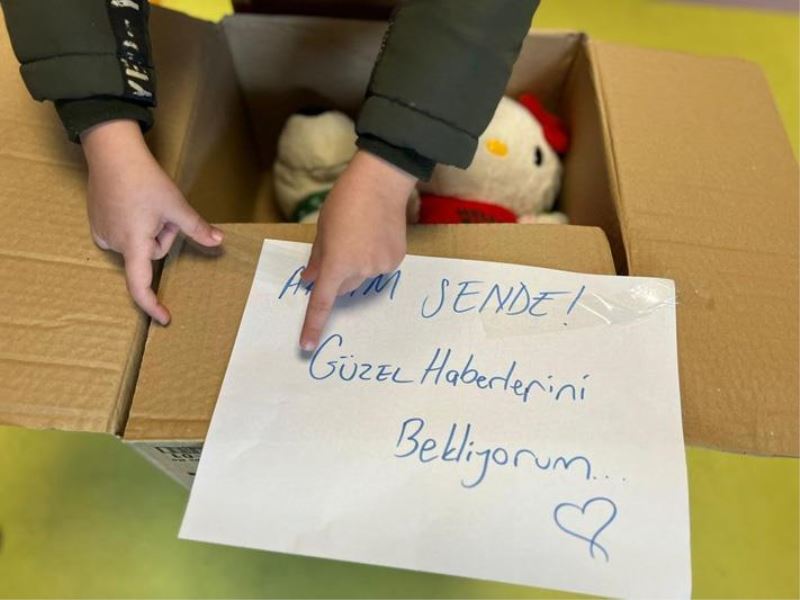 Bayraklılı miniklerden duygulandıran destek