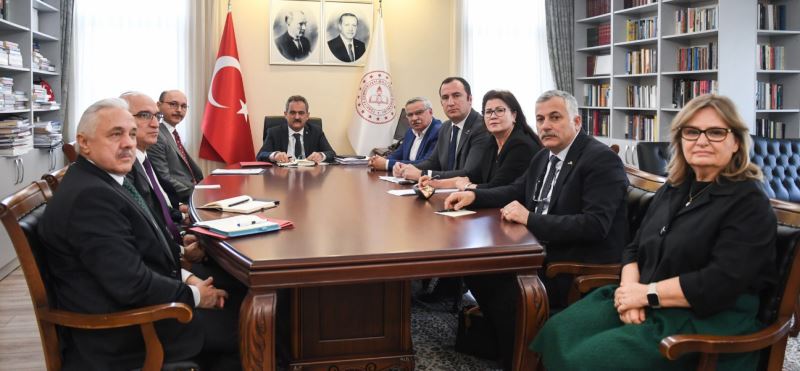 MEB PERSONELİNE YER DEĞİŞİKLİĞİ HAKKI