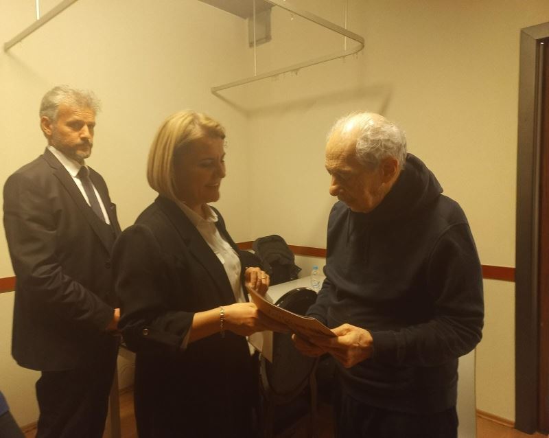 İZMİT KAFASI DERGİSİNİN LEYLA HANIM ÖZEL SAYISINA ÜNLÜ İSİMLERDEN BÜYÜK İLGİ