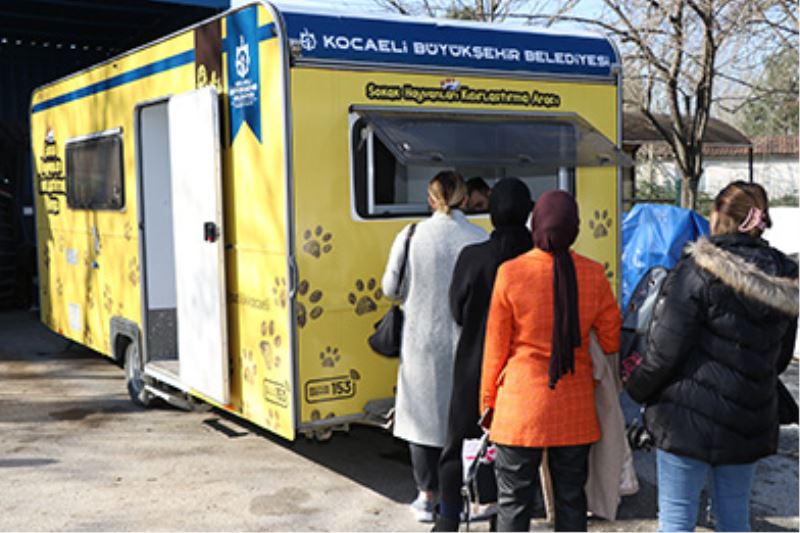 Sokak kedilerine kısırlaştırma karavanı