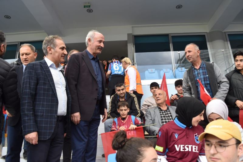 DEPREMZEDELER TRABZONSPOR’LA MORAL BULDU