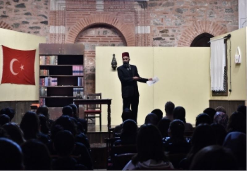 Milli Şairin Hayatı Osmangazi’de Sahnelendi