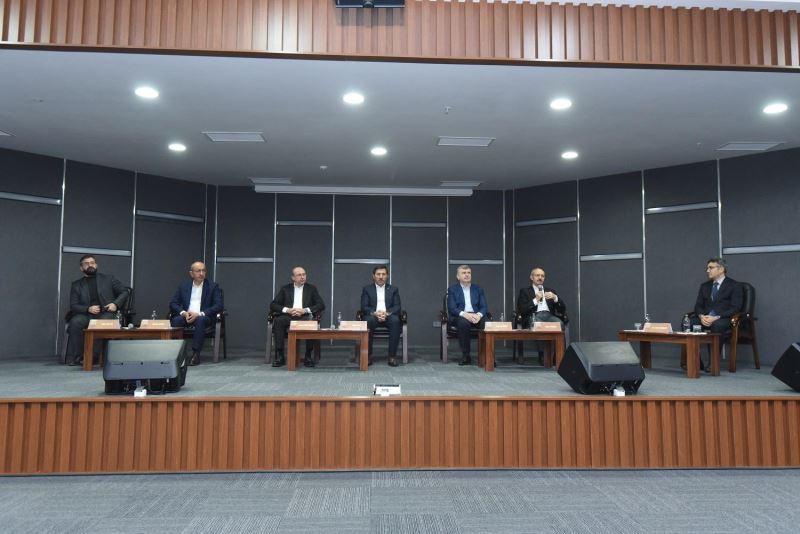 “TEKNİK, SOSYAL, EKONOMİK VE HUKUKİ BOYUTUYLA DEPREM ÇALIŞTAYI” KARATAY’DA BAŞLADI