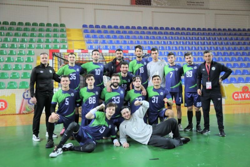RİZE BELEDİYESPOR HENTBOL TAKIMI, EVİNDE FARKLI KAZANIP 5’TE 5 YAPTI
