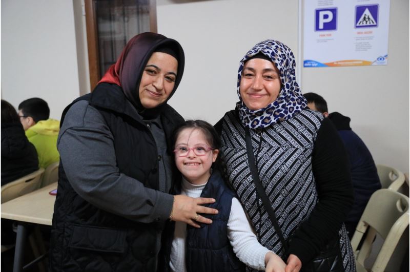 Down Sendromlu Çocuklar Deprem ve Trafik Eğitim Parkı’nda