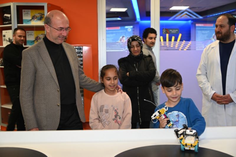 BEYHEKİM GELİŞİM VE TEKNOLOJİ AKADEMİSİ DEPREMZEDE AİLELERİ MİSAFİR ETTİ