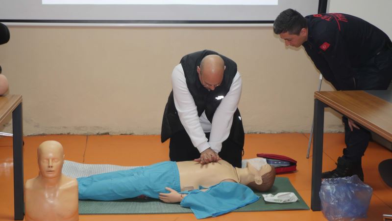 BÜYÜKŞEHİR’İN İLK YARDIM EĞİTİMLERİ İLGİ GÖRÜYOR