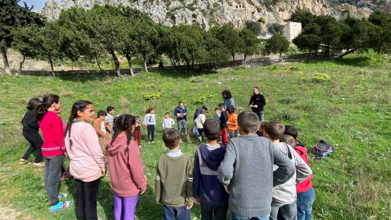 HATAYLI ÇOCUKLAR TİYATROYLA BULUŞUYOR