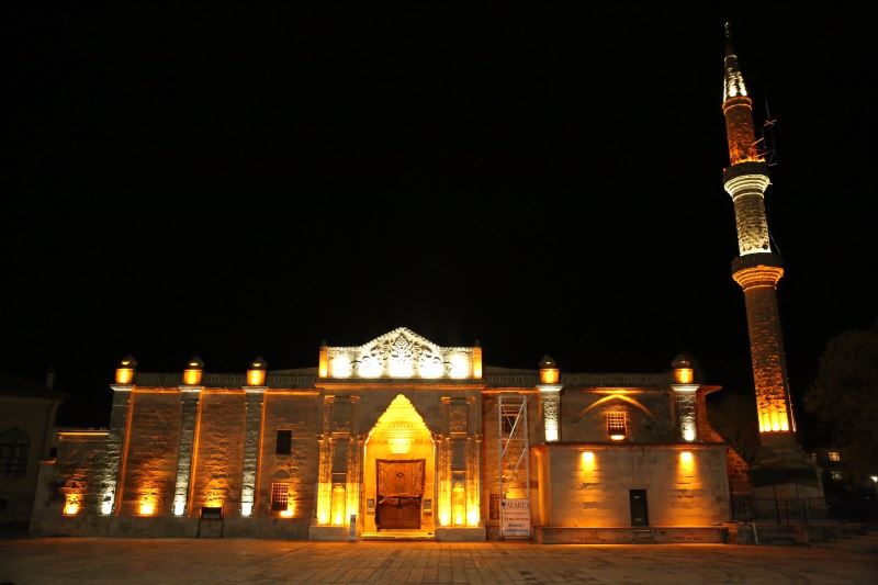 AKSARAY’DA RAMAZAN DOLU DOLU GEÇİYOR