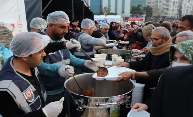 Başkan Beyazgül, ‘’Halil İbrahim Bereketiyle Sofralarımızı Kurduk’’