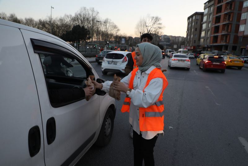 Eyüpsultan’da Ramazan bereketi yaşanıyor