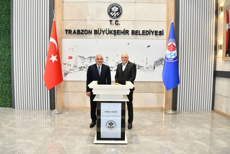 BAŞKAN ZORLUOĞLU ÇEK CUMHURİYETİ ANKARA BÜYÜKELÇİSİ VACEK’İ AĞIRLADI