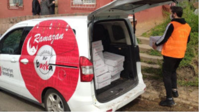 ÜMRANİYE BELEDİYESİ HER GÜN GÖNÜL SOFRASINI EVLERDE KURUYOR