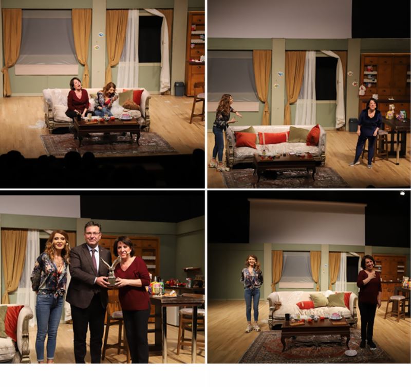 DÜNYA TİYATROLAR GÜNÜ’NDE KARTAL BELEDİYESİ’NDEN ÜNLÜ OYUNCUYA ONUR ÖDÜLÜ