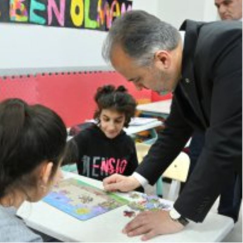 Başkan Aktaş’tan özel öğrencilere ziyaret