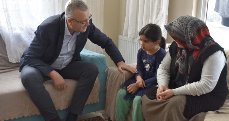 Karacabey Belediyesi depremzedelerin yanında