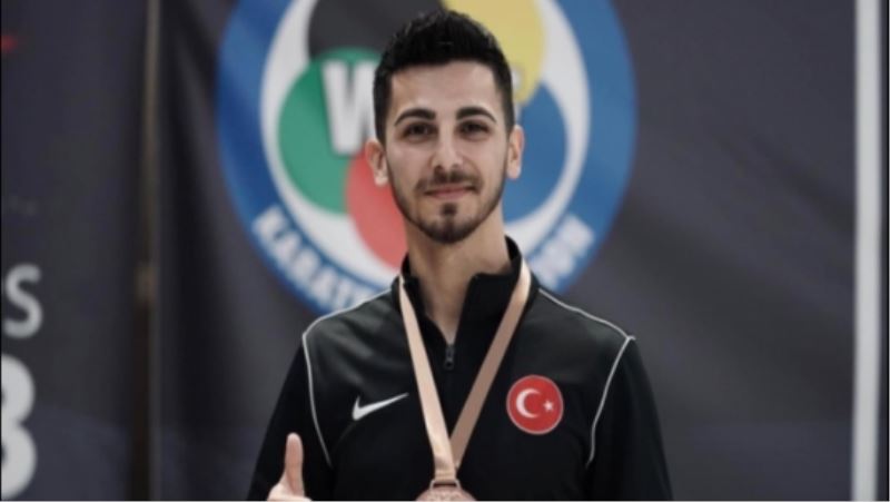 ŞAMDAN, KÜRSÜYÜ YİNE BOŞ BIRAKMADI