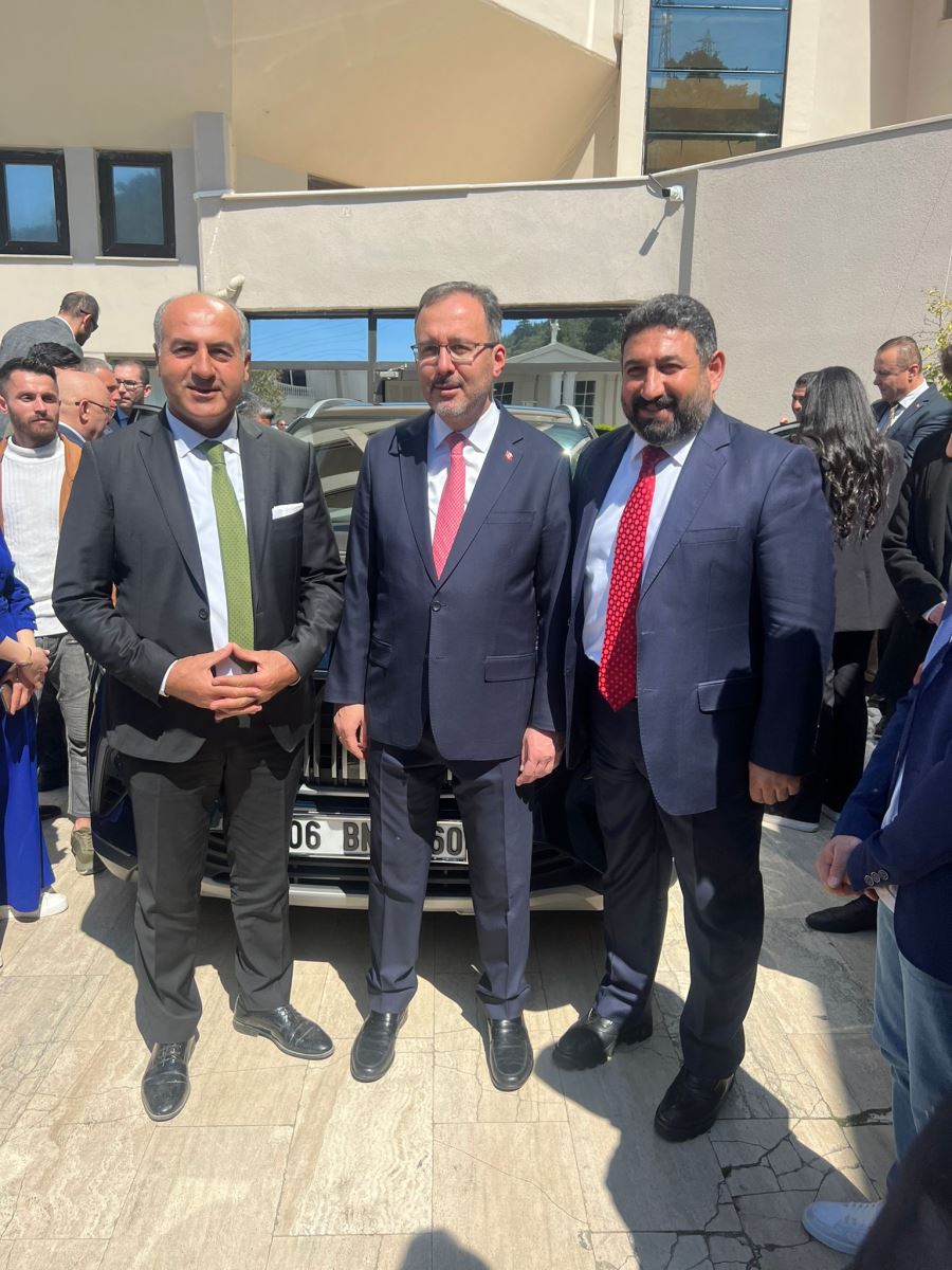 KASAPOĞLU’NA İZMİR’DE COŞKULU KARŞILAMA