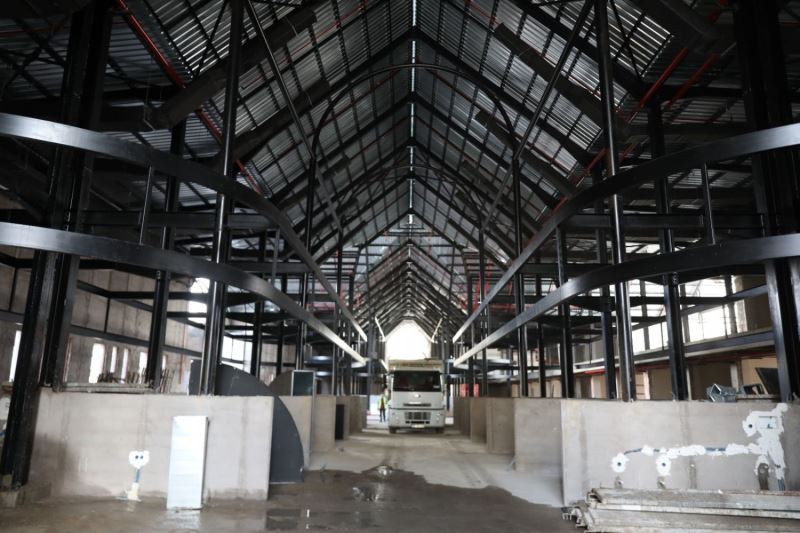 MELİKGAZİ’YE DEĞER KATACAK ÇARŞI MELİKGAZİ HIZLA TAMAMLANIYOR