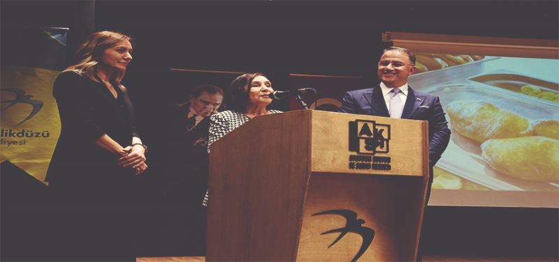 KILIÇDAROĞLU, BEYLİKDÜZÜ’NDEKİ AİLELER VE ÇOCUKLARIYLA İFTAR YAPTI