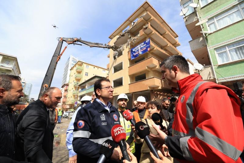 İBB, ‘YÜZDE 0 DEPREM GÜVENLİĞİ’ OLAN KARTAL’DAKİ AKIN APARTMANI’NI YIKTI