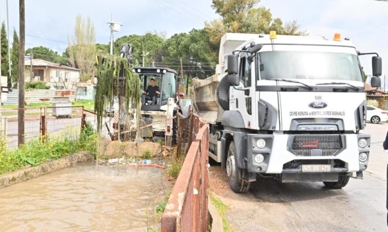 Büyükşehir ve MASKİ, Sağanak Yağış Sonrası Tüm Ekipleri İle Sahada