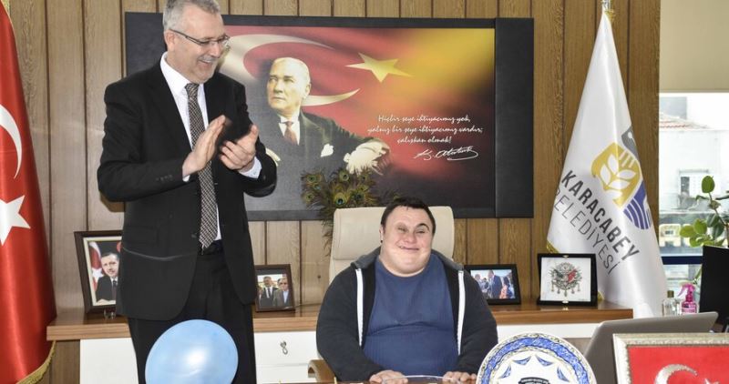 Karacabey’de özel çocuklardan Başkan Özkan’a özel ziyaret