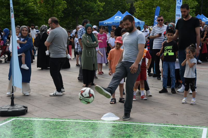 Babalar ve çocukları doyasıya eğlendi