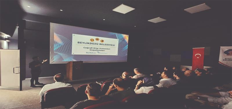 BEYLİKDÜZÜ BELEDİYESİ COĞRAFYA MESLEKİ KARİYER PLANLAMA ÇALIŞTAYI’NA KATILDI