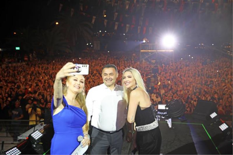 FESTİVAL COŞKUSU ARSLANBEK VE HADİSE KONSERİ İLE ZİRVE YAPTI