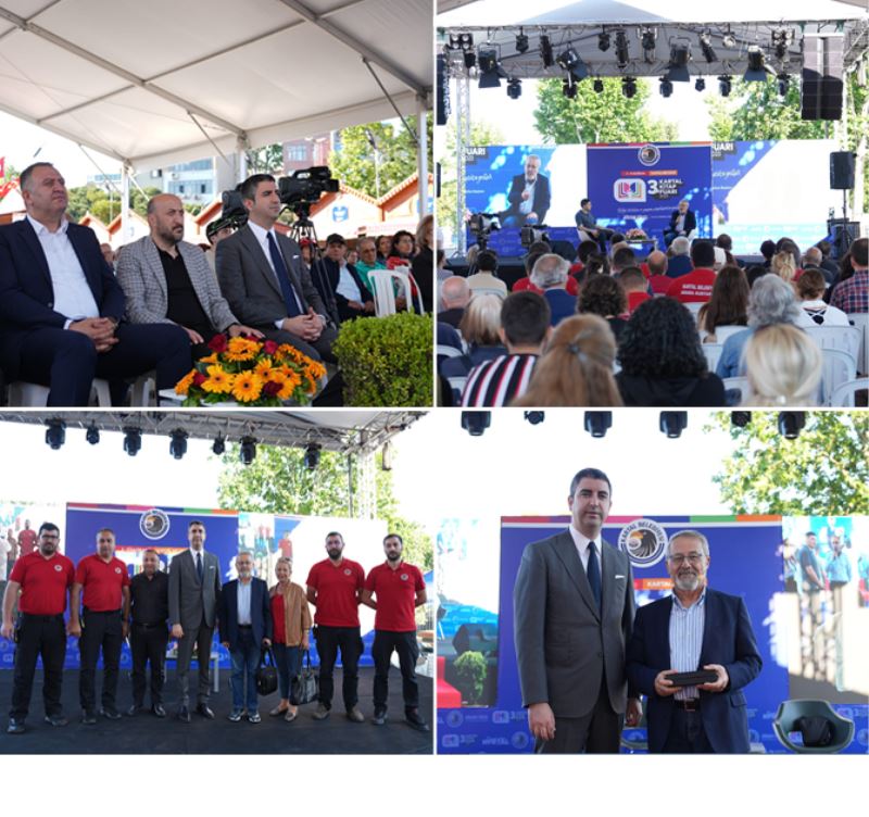 KARTAL KİTAP FUARI’NDA NACİ GÖRÜR’DEN ÖNEMLİ UYARILAR