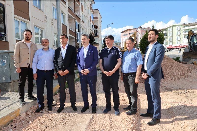 ESENTEPE MAHALLESİNDE YAĞMUR SUYU DERDİ TARİH OLUYOR