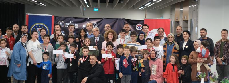 SATRANÇ TURNUVASINDA ÖDÜLLER SAHİPLERİNİ BULDU